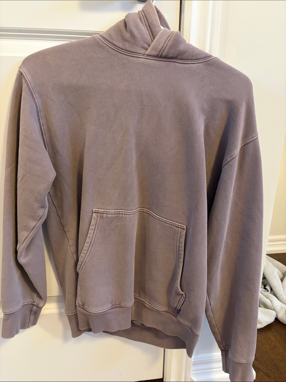 Aritzia sweater xs